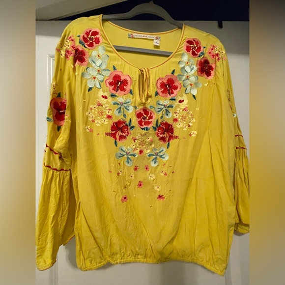 Chelsea & Violet Tops - Chelsea & Violet yellow embroidery blouse